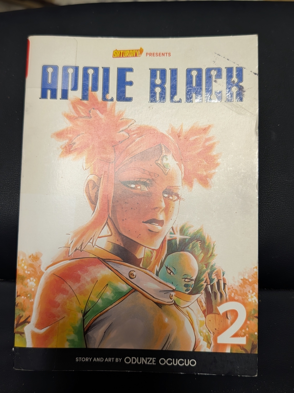 Apple Black Vol. 2 Manga – White Cover